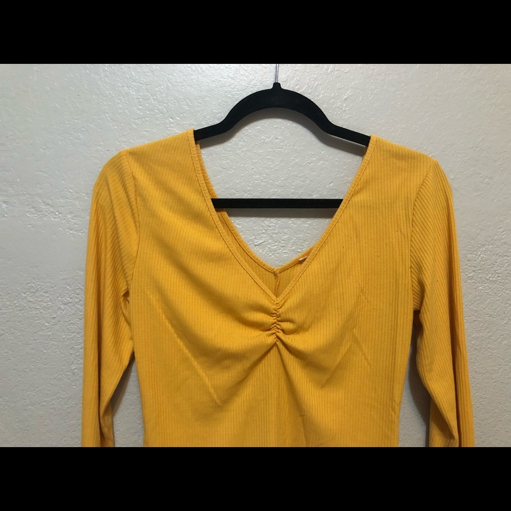 Pacsun yellow synched top